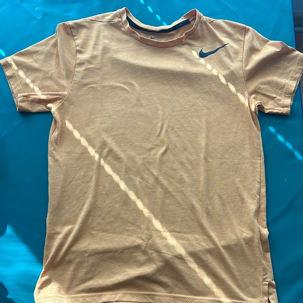 Men’s Nike DRI-FIT Shirt